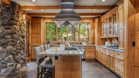 $5,795,000 | 8745 Lahontan Drive, Truckee, CA 96161