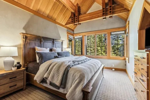 $5,795,000 | 8745 Lahontan Drive, Truckee, CA 96161