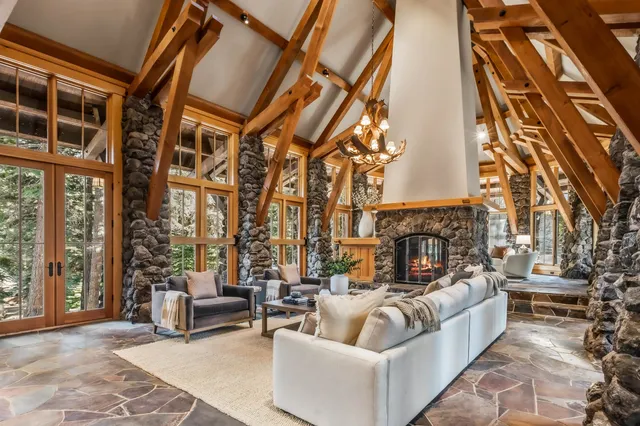 $5,795,000 | 8745 Lahontan Drive, Truckee, CA 96161