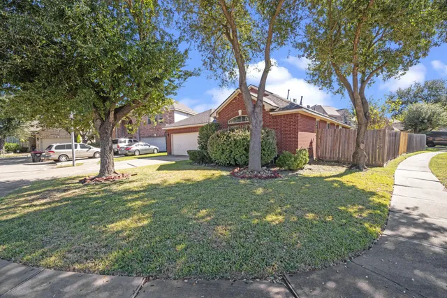 $374,000 | 10215 Rockdale Bridge Court, Sugar Land, TX 77498