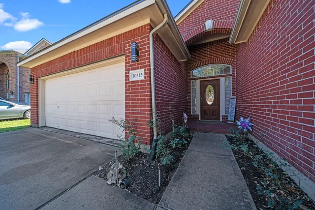 $374,000 | 10215 Rockdale Bridge Court, Sugar Land, TX 77498