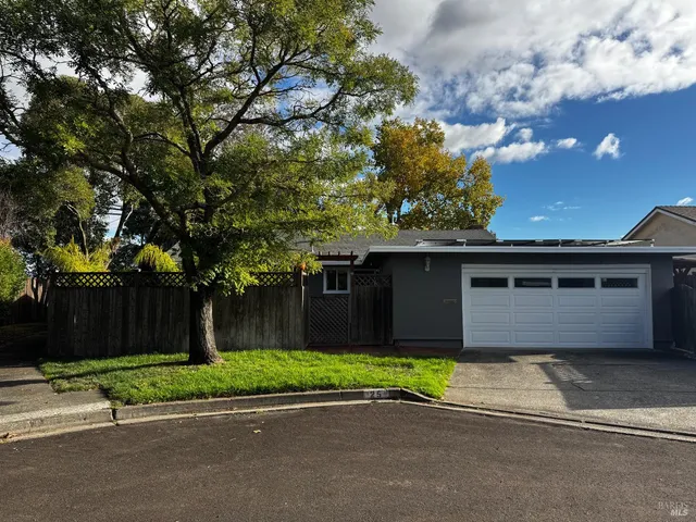 $650,000 | 25 Temelec Circle, Sonoma, CA 95476