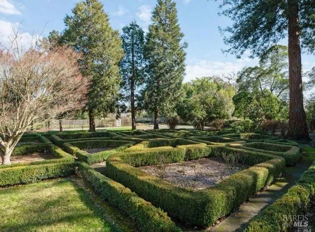 $650,000 | 25 Temelec Circle, Sonoma, CA 95476