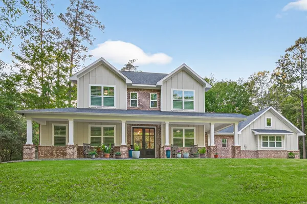 $625,000 | 387 Grand View, Huntsville, TX 77340