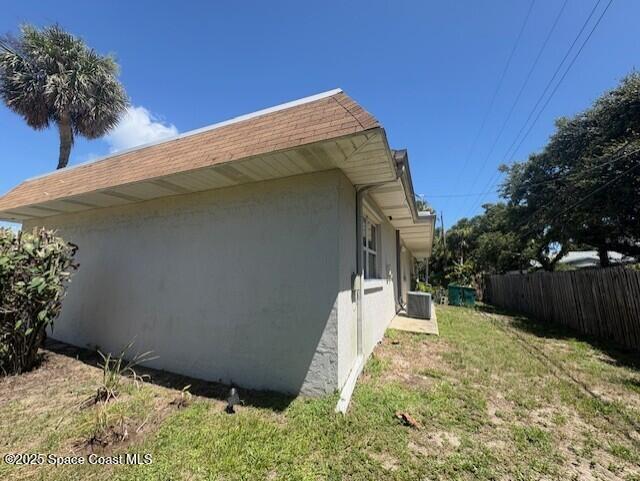331 South Brevard Avenue, Unit B Cocoa Beach, FL 32931 - Photo 23 of 23 a backyard of a house