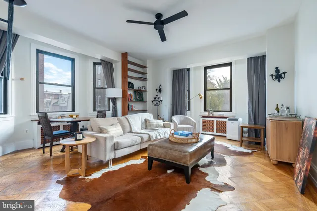 $295,000 | 250 South 13th Street, Unit 3E, Philadelphia, PA 19107