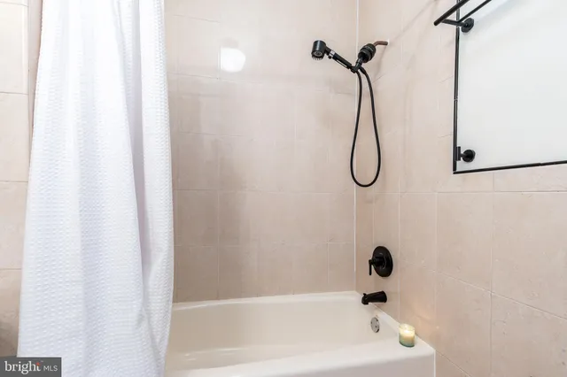 $295,000 | 250 South 13th Street, Unit 3E, Philadelphia, PA 19107