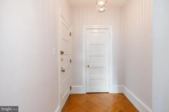 $295,000 | 250 South 13th Street, Unit 3E, Philadelphia, PA 19107