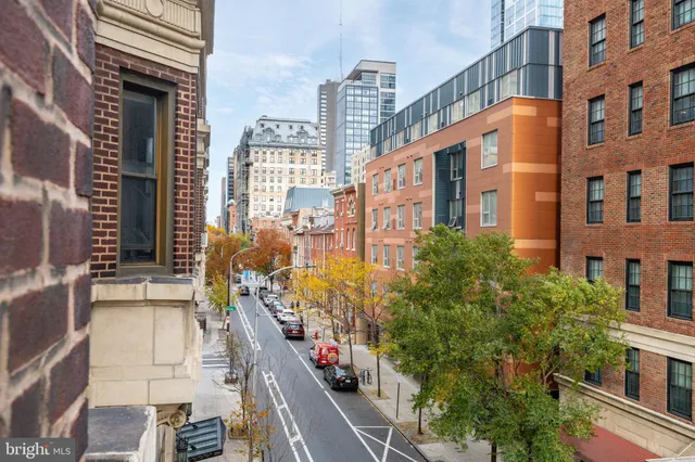 $295,000 | 250 South 13th Street, Unit 3E, Philadelphia, PA 19107