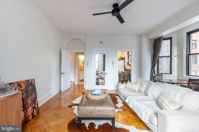 $295,000 | 250 South 13th Street, Unit 3E, Philadelphia, PA 19107