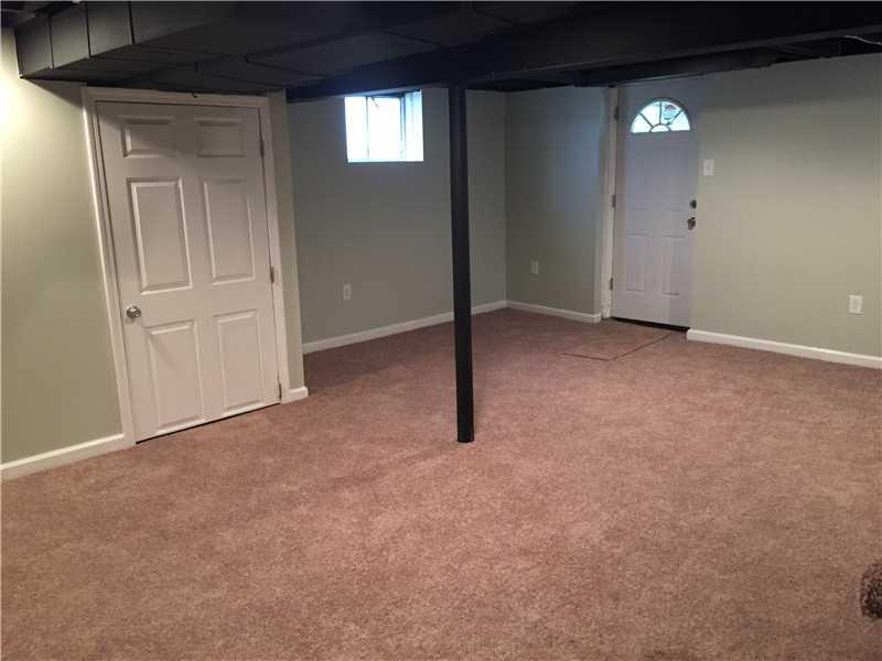 418 Edith Street Pittsburgh, PA 15211 - Photo 20 of 22 Family Room.