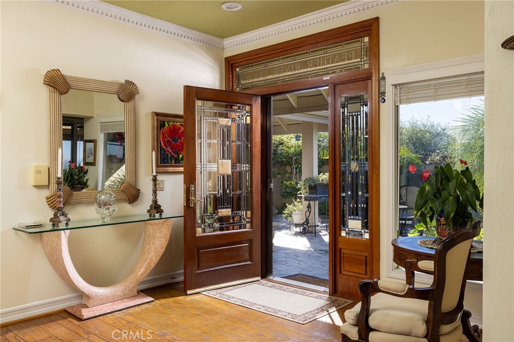 39 Harbor Ridge Drive Newport Beach, CA 92660 - Photo 32 of 53 a room with furniture and a potted plant