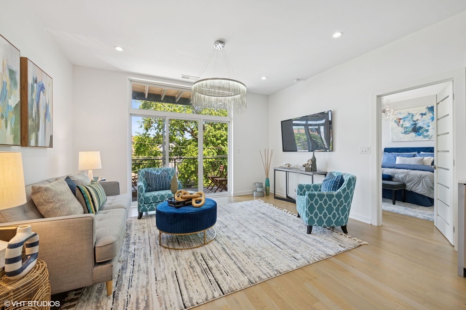 1708 West Cermak Road, Unit 2E Chicago, IL 60608 - Photo 6 of 19