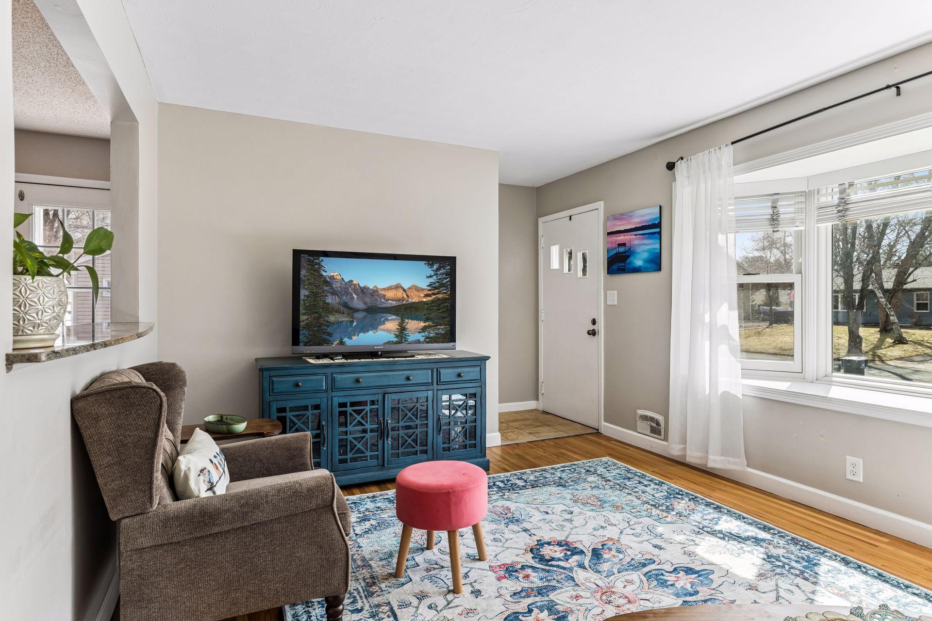 549 Doris Avenue Shoreview, MN 55126 - Photo 3 of 32