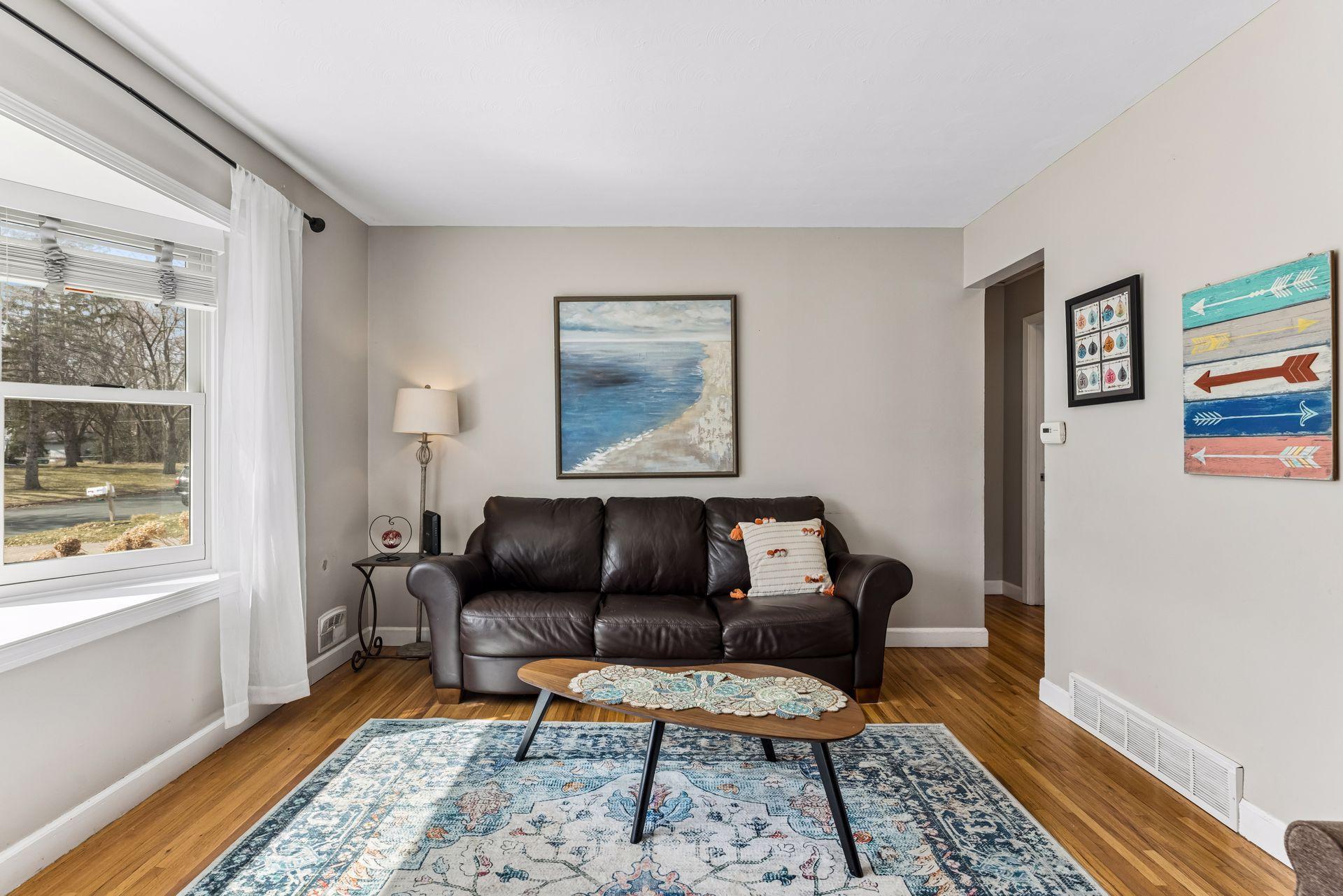 549 Doris Avenue Shoreview, MN 55126 - Photo 4 of 32