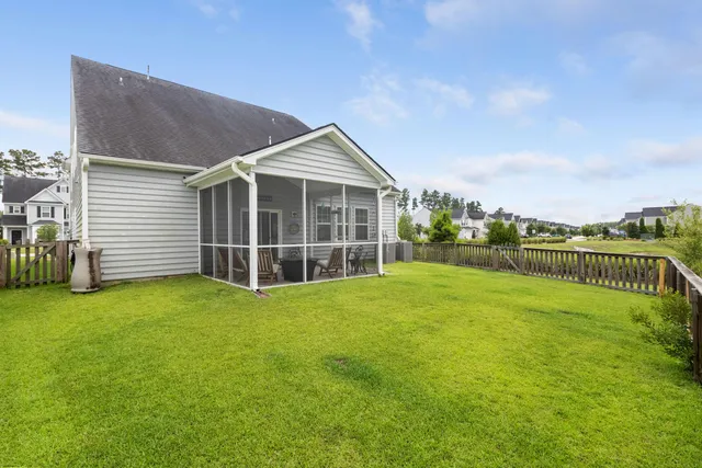 $429,900 | 721 Redbud Lane, Summerville, SC 29486