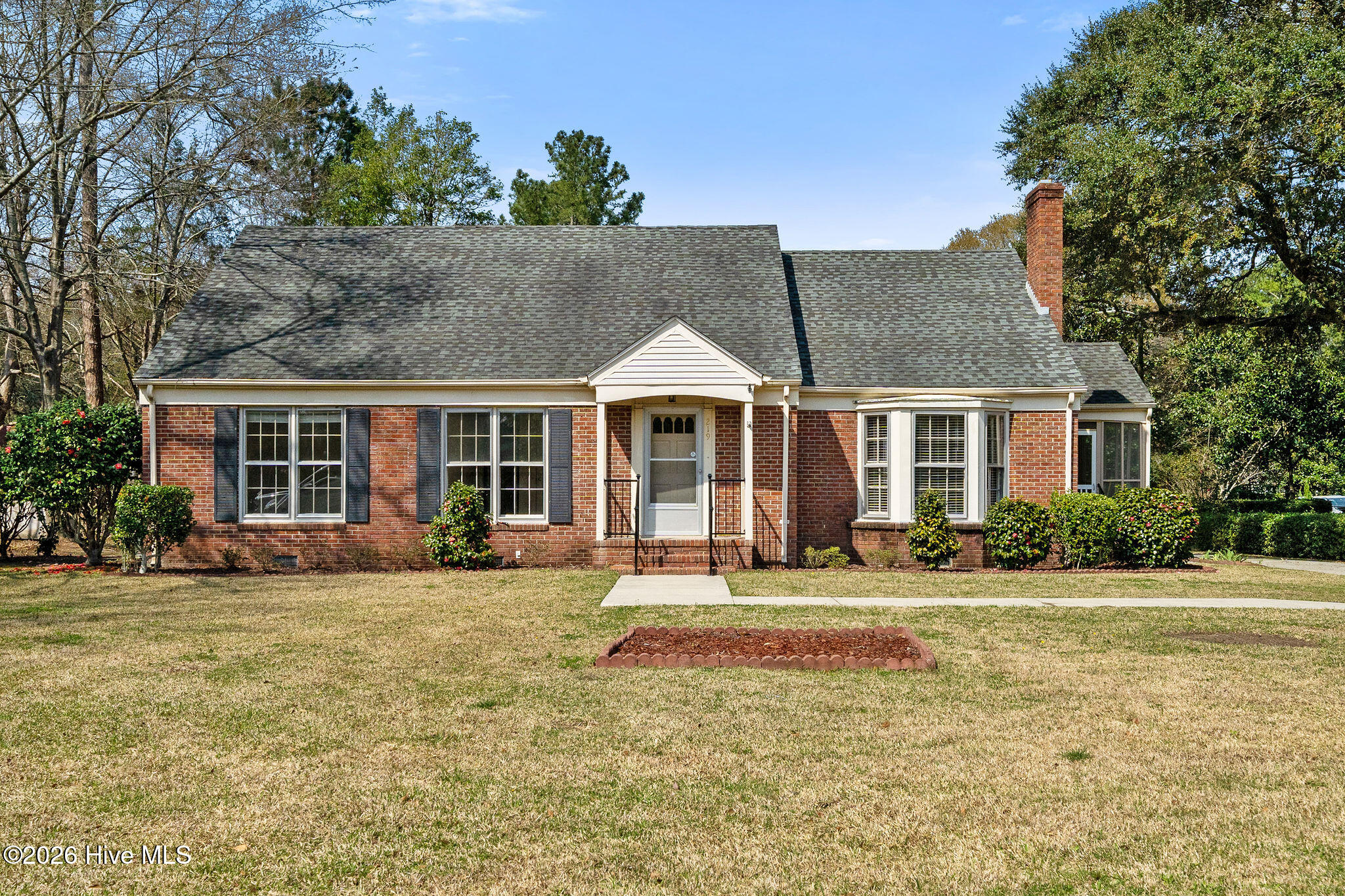 219 East Ridge Street Rose Hill, NC 28458 - Photo 1 of 28 Front of home