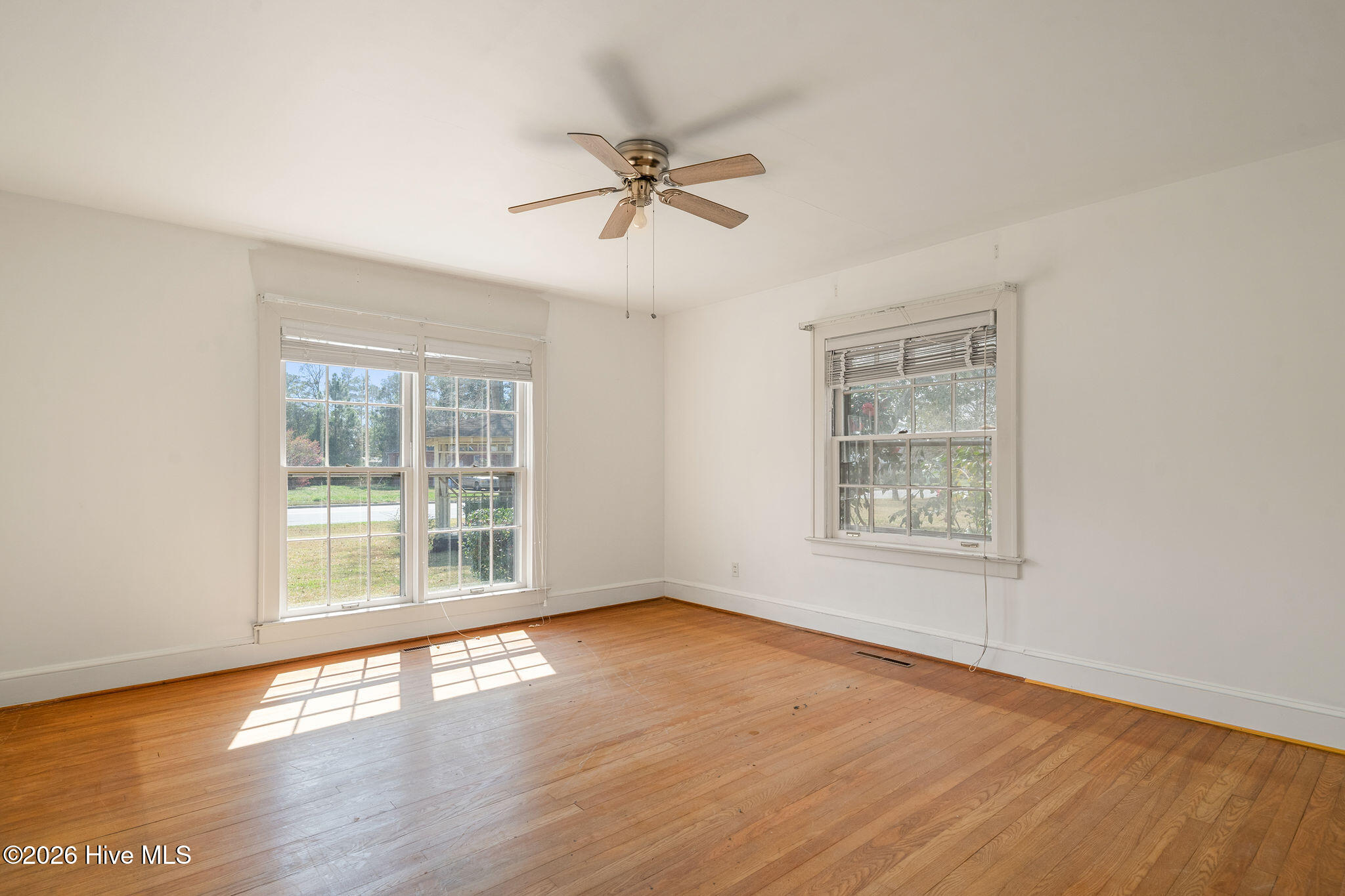 219 East Ridge Street Rose Hill, NC 28458 - Photo 13 of 28 219ridge-013