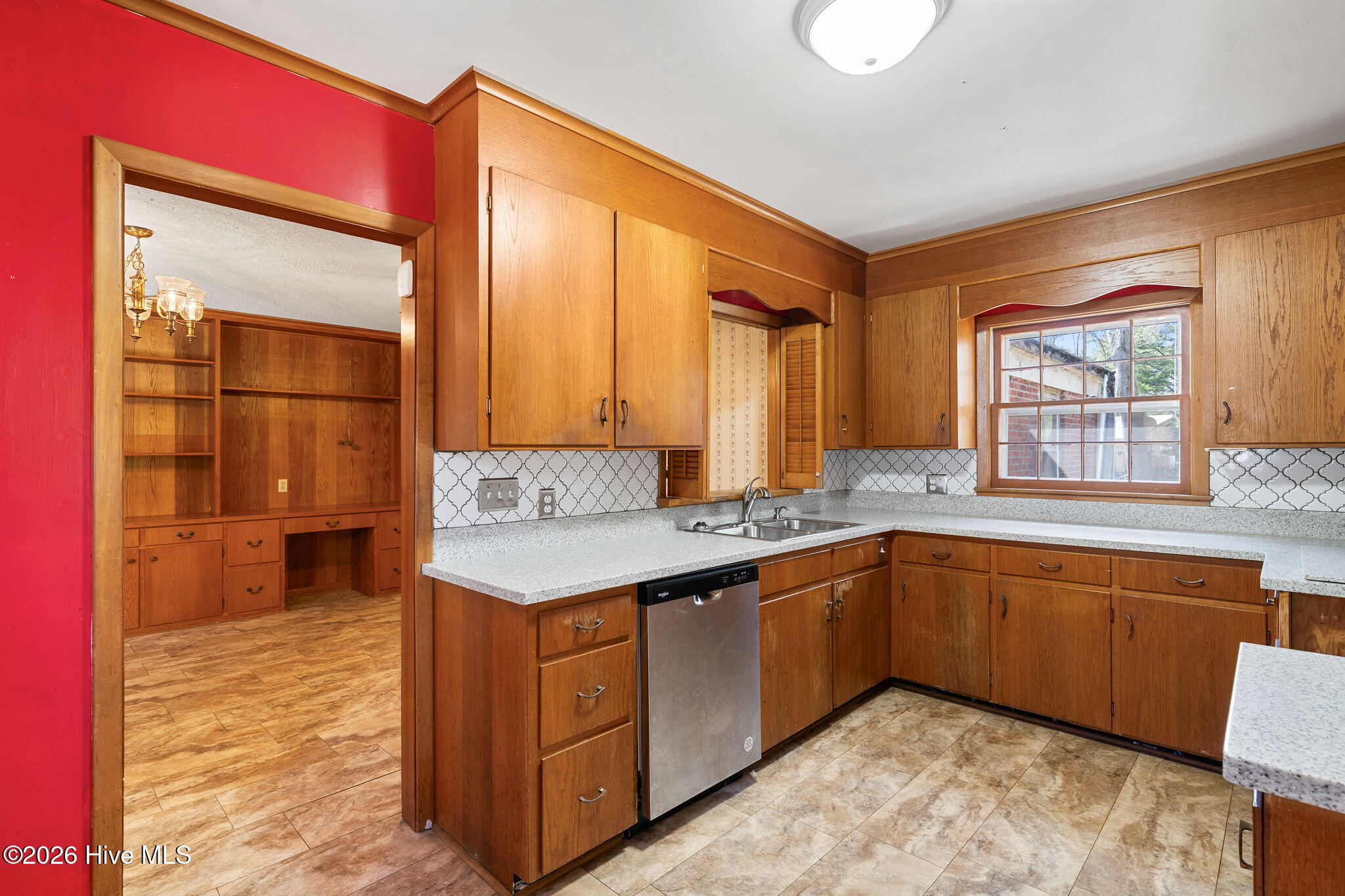 219 East Ridge Street Rose Hill, NC 28458 - Photo 8 of 28 219ridge-008