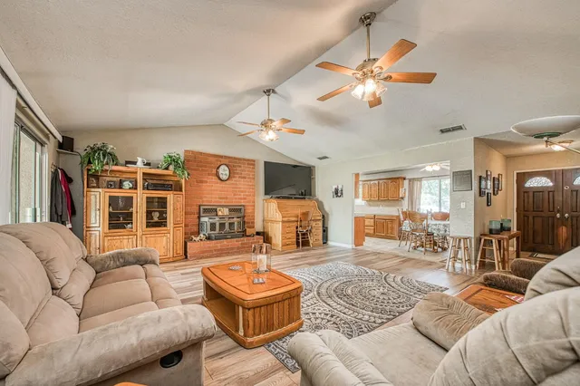 $855,000 | 5400 Amber Avenue, Clovis, CA 93619