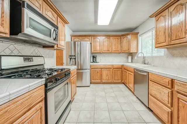 $855,000 | 5400 Amber Avenue, Clovis, CA 93619