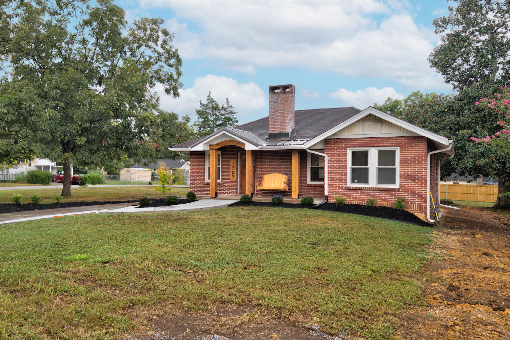 1207 Spring Creek Road Chattanooga, TN 37412 - Photo 4 of 30 1207 Spring Creek Rd 5