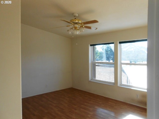 293 South Dea Road Tygh Valley, OR 97063 - Photo 16 of 26 Gallery Image 16