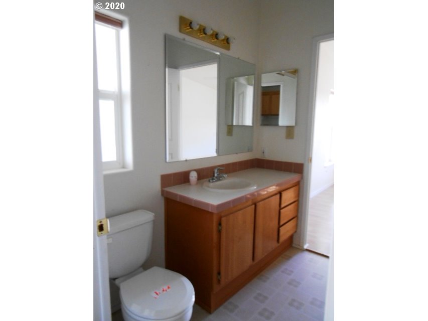 293 South Dea Road Tygh Valley, OR 97063 - Photo 19 of 26 Gallery Image 19