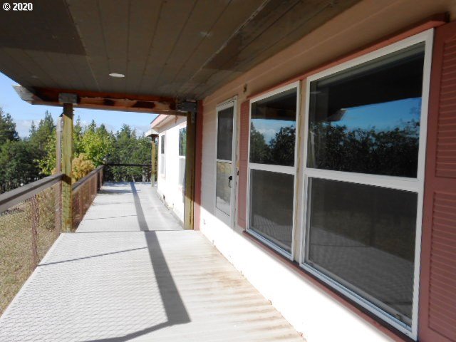 293 South Dea Road Tygh Valley, OR 97063 - Photo 3 of 26 Gallery Image 3