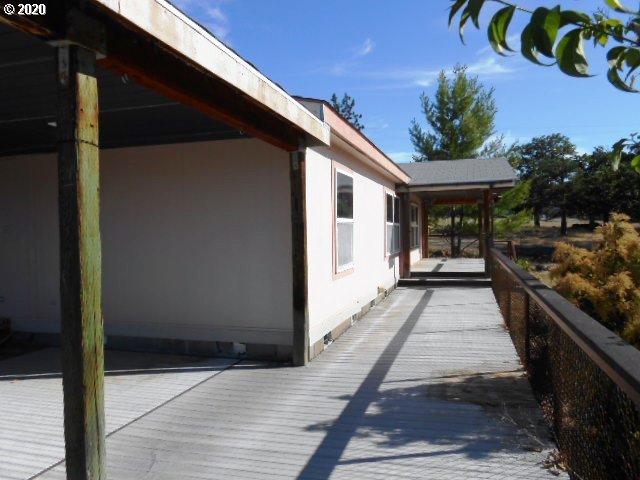 293 South Dea Road Tygh Valley, OR 97063 - Photo 4 of 26 Gallery Image 4