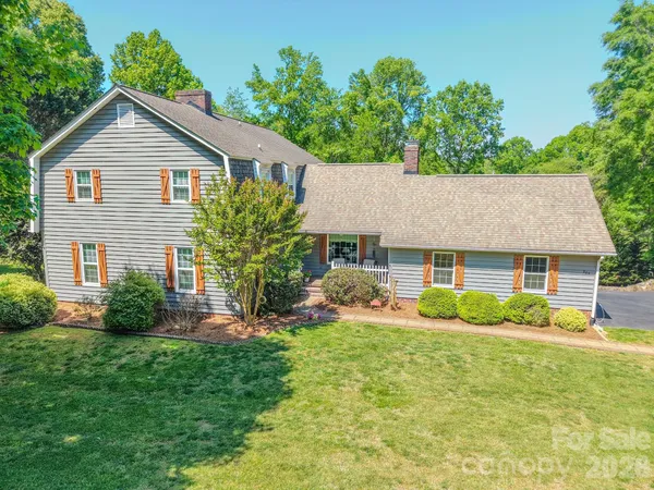 $465,000 | 204 Brentwood Drive, Maiden, NC 28650
