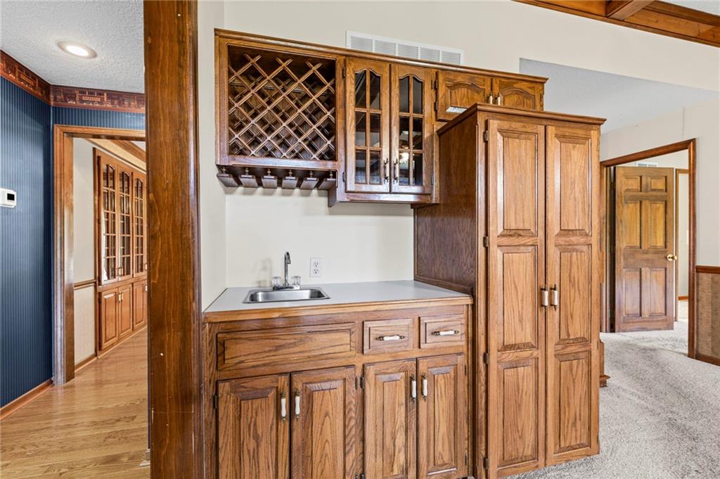 5607 North Flint Ridge Road Kansas City, MO 64151 - Photo 12 of 50 Gallery Image 12
