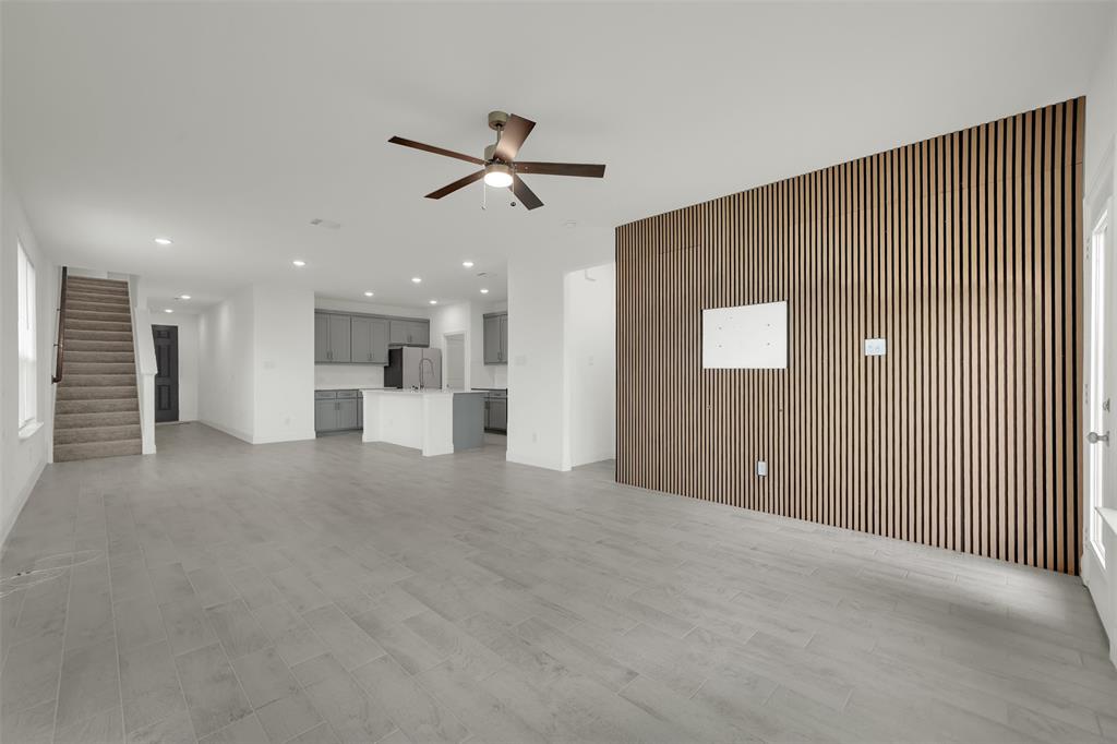 2901 Isla Terrace Princeton, TX 75407 - Photo 16 of 33 a view of a livingroom with a ceiling fan