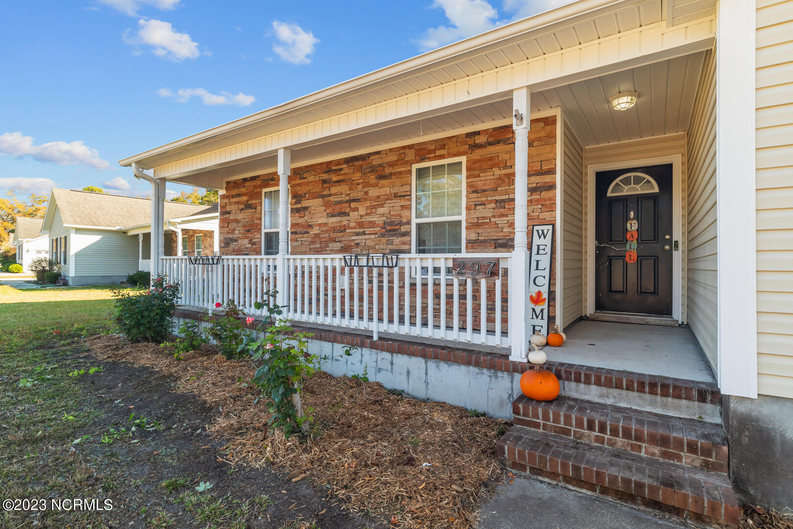 297 Haws Run Road Jacksonville, NC 28540 - Photo 5 of 36 5