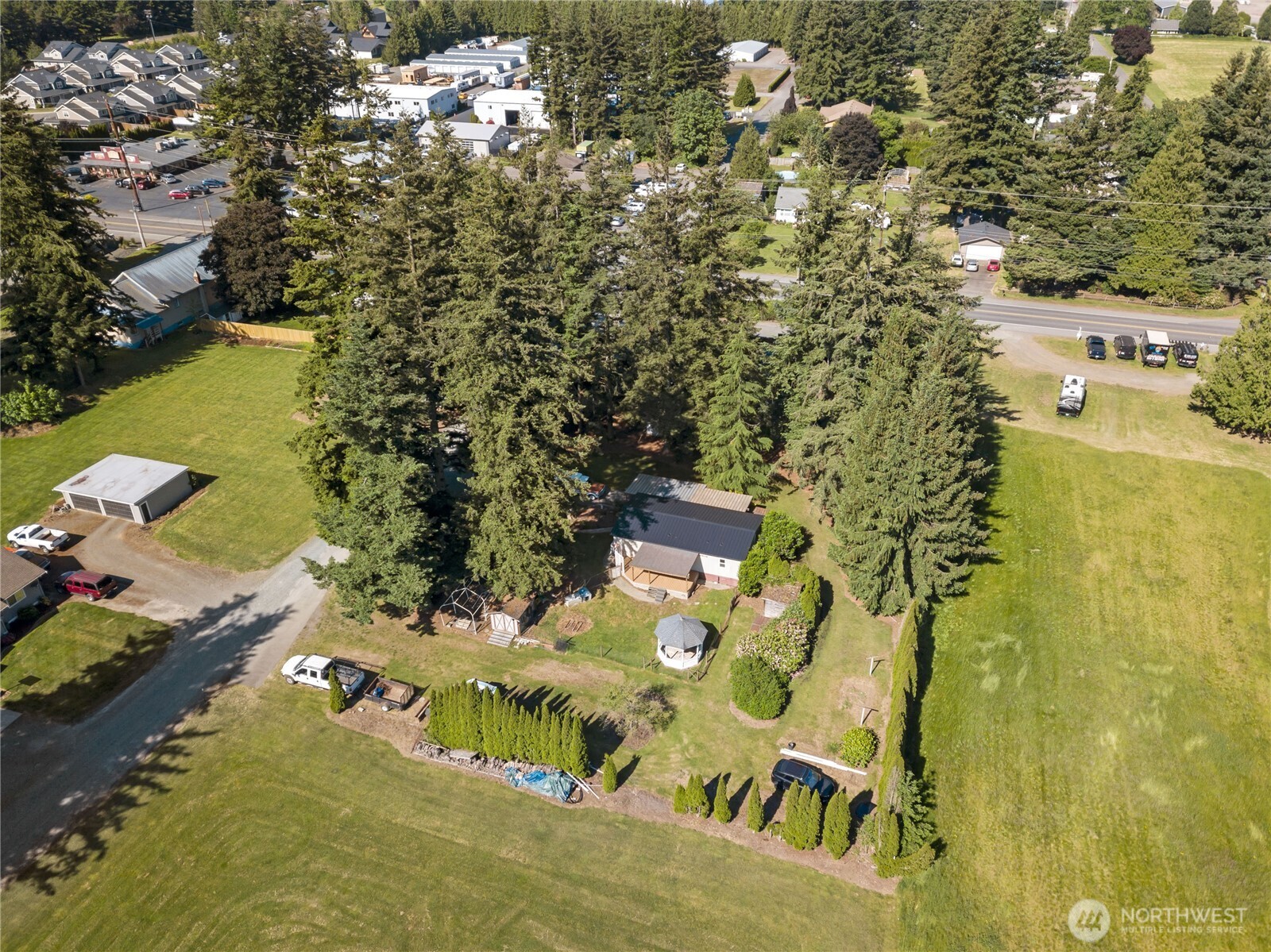 6978 Hannegan Road Lynden, WA 98264 - Photo 19 of 21