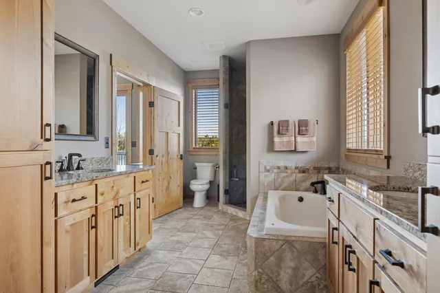 $2,500,000 | 13176 Albinson Road, Crosslake, MN 56442