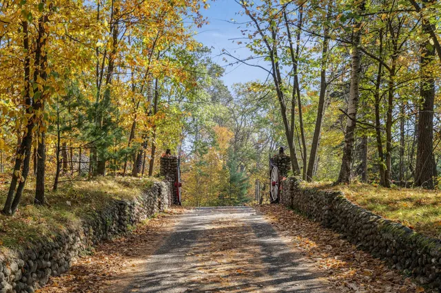 $2,500,000 | 13176 Albinson Road, Crosslake, MN 56442