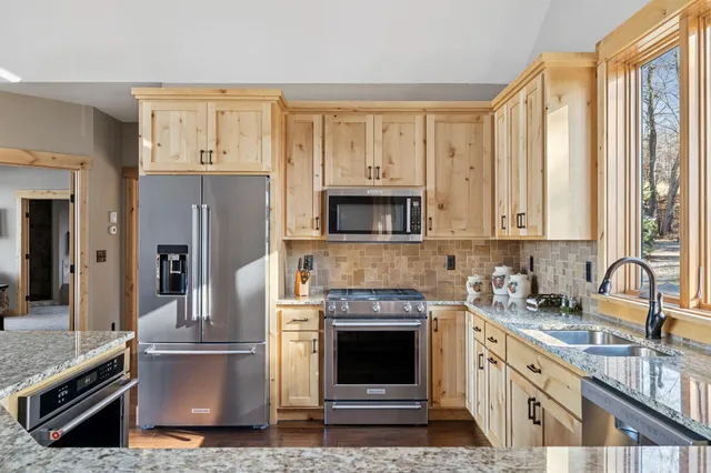 $2,500,000 | 13176 Albinson Road, Crosslake, MN 56442