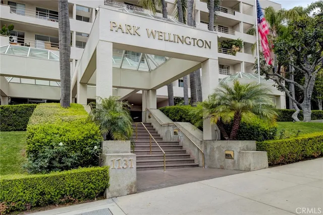 $4,200 | 1131 Alta Loma Road, Unit 221, West Hollywood, CA 90069