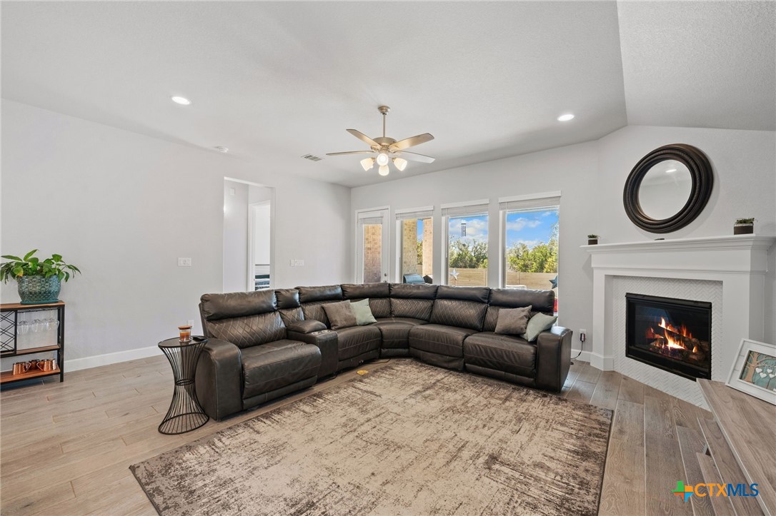 343 Sugarcane New Braunfels, TX 78132 - Photo 10 of 48