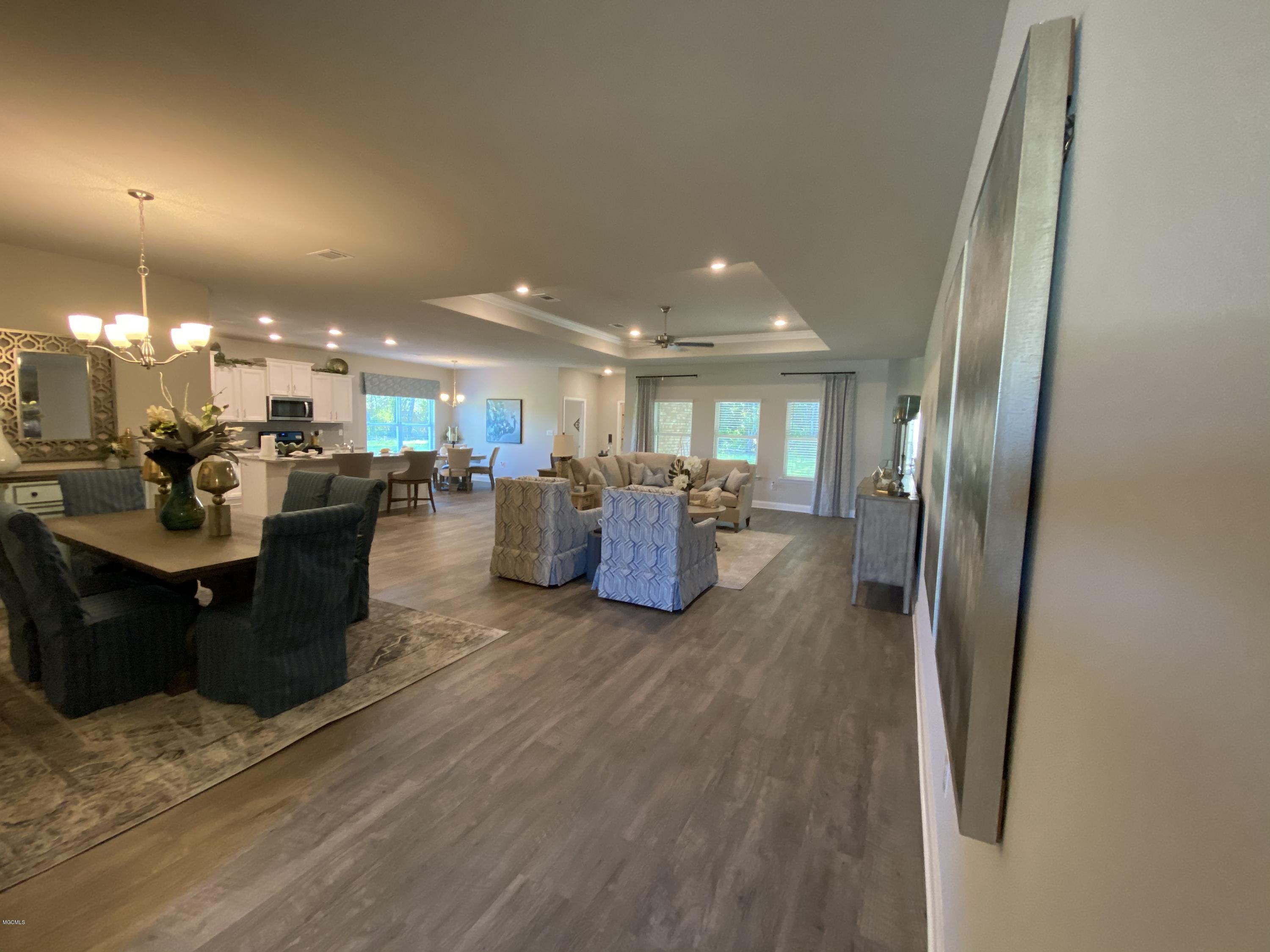 11191 Shorecrest Road Biloxi, MS 39532 - Photo 6 of 26 Destin Great Room from Foyer