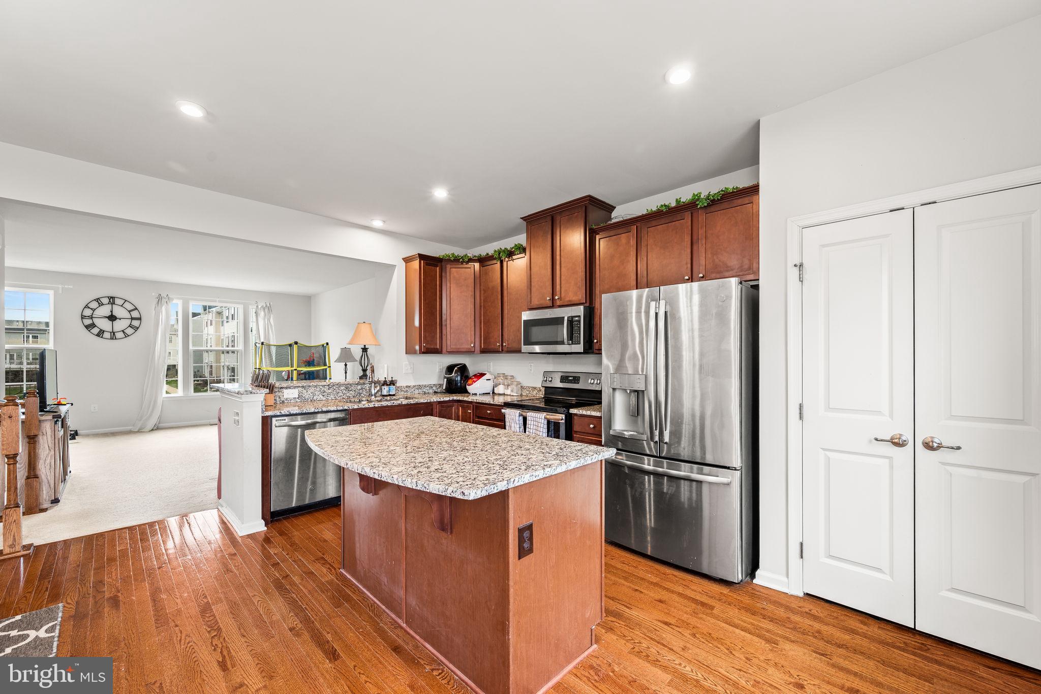 627 Columbus Drive Spring City, PA 19475 - Photo 7 of 13