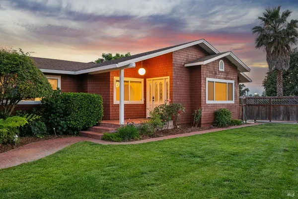 $2,250,000 | 267 Specht Road, Sonoma, CA 95476