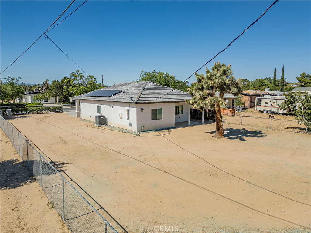 16150 Smoke Tree Street Hesperia, CA 92345 - Photo 15 of 41