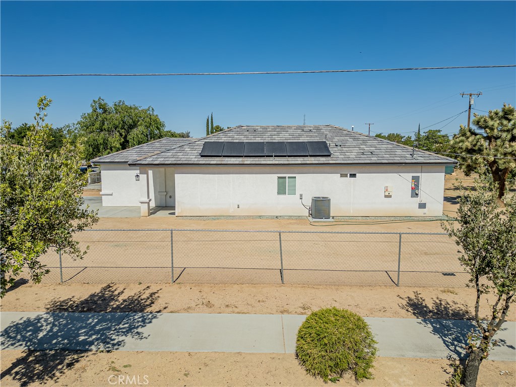 16150 Smoke Tree Street Hesperia, CA 92345 - Photo 16 of 41
