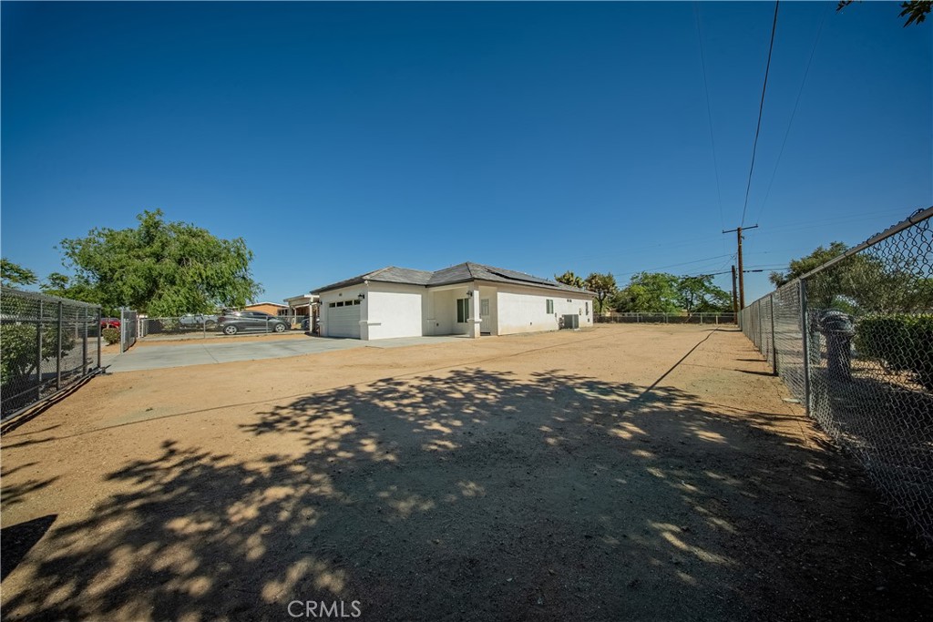 16150 Smoke Tree Street Hesperia, CA 92345 - Photo 21 of 41