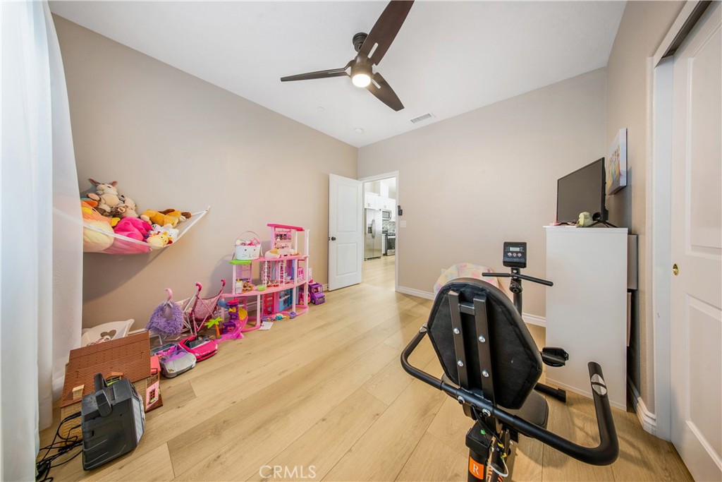 16150 Smoke Tree Street Hesperia, CA 92345 - Photo 30 of 41