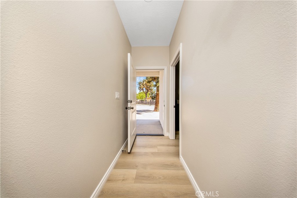 16150 Smoke Tree Street Hesperia, CA 92345 - Photo 32 of 41