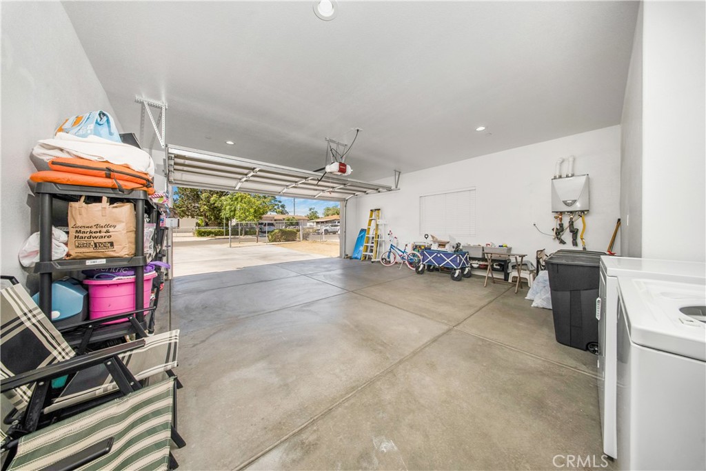 16150 Smoke Tree Street Hesperia, CA 92345 - Photo 40 of 41