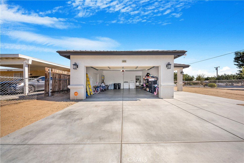 16150 Smoke Tree Street Hesperia, CA 92345 - Photo 6 of 41